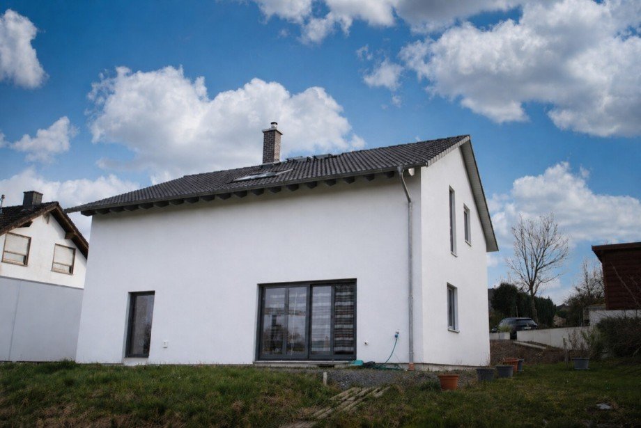 Gartenseite Einfamilienhaus Vettelscho�