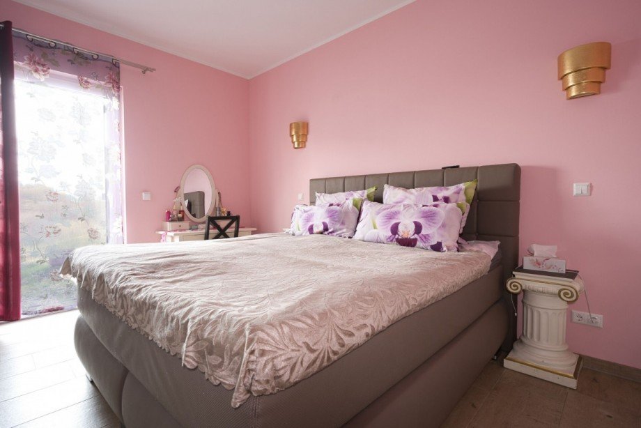 Schlafzimmer EG Einfamilienhaus Vettelscho�