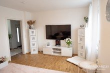  Top Rendite!
Voll vermietetes und modernisiertes Mehrfamilienhaus mit 2 Wohnheiten und 2 Hallen