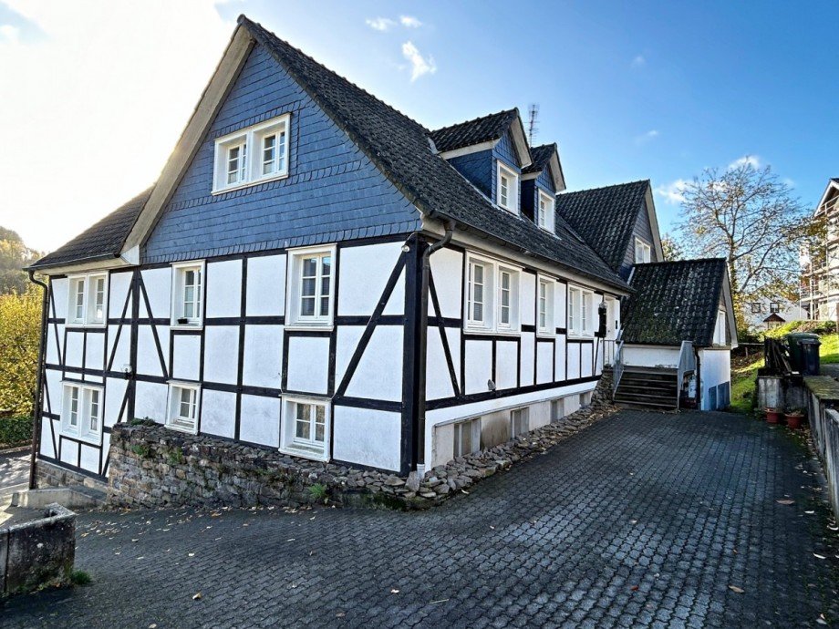R�ckseite Mehrfamilienhaus Engelskirchen