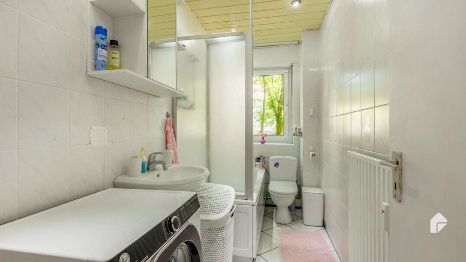 Badezimmer Erdgeschosswohnung K�ln