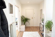  Top Rendite!
Voll vermietetes und modernisiertes Mehrfamilienhaus mit 2 Wohnheiten und 2 Hallen