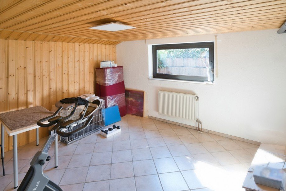 KG G�ste oder Hobbyraum Doppelhaush�lfte Langerwehe / Hamich