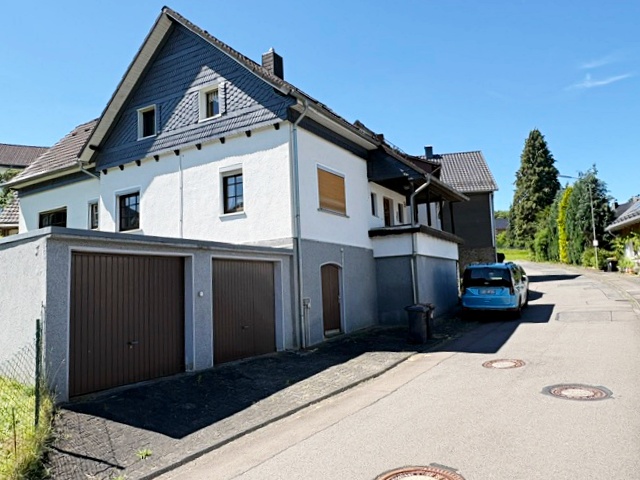 Stra�enansicht Haus 1 Einfamilienhaus Reichshof / Wildbergerh�tte