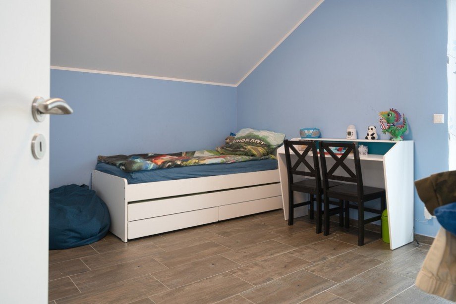 Kinderzimmer 3 OG Einfamilienhaus Vettelscho�