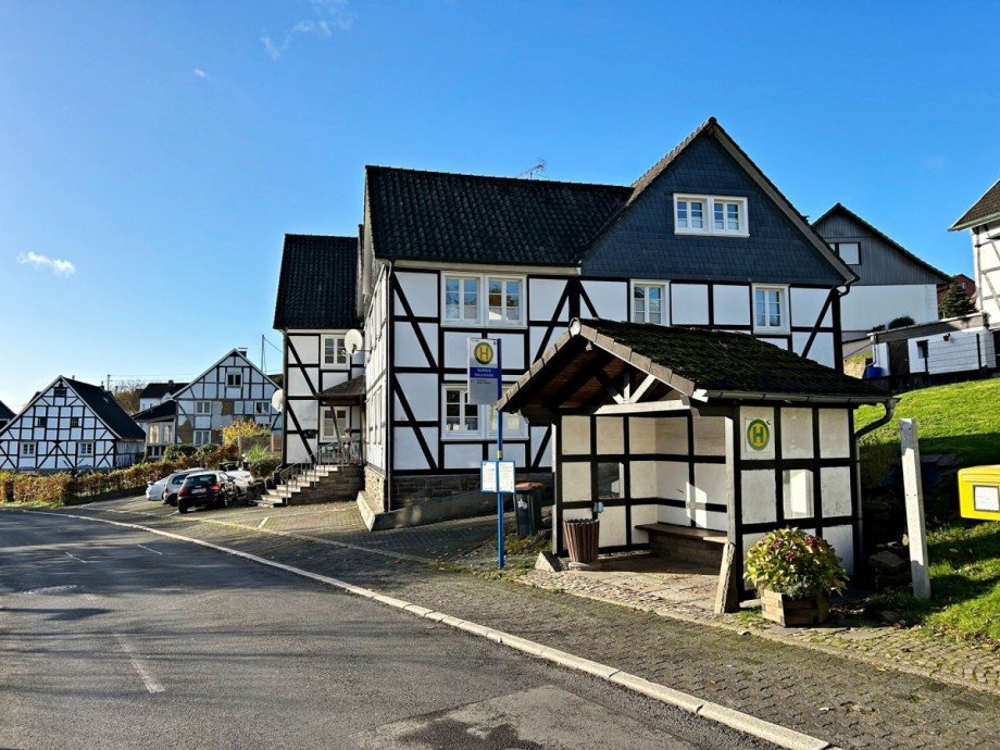 Seitenansicht Mehrfamilienhaus Engelskirchen