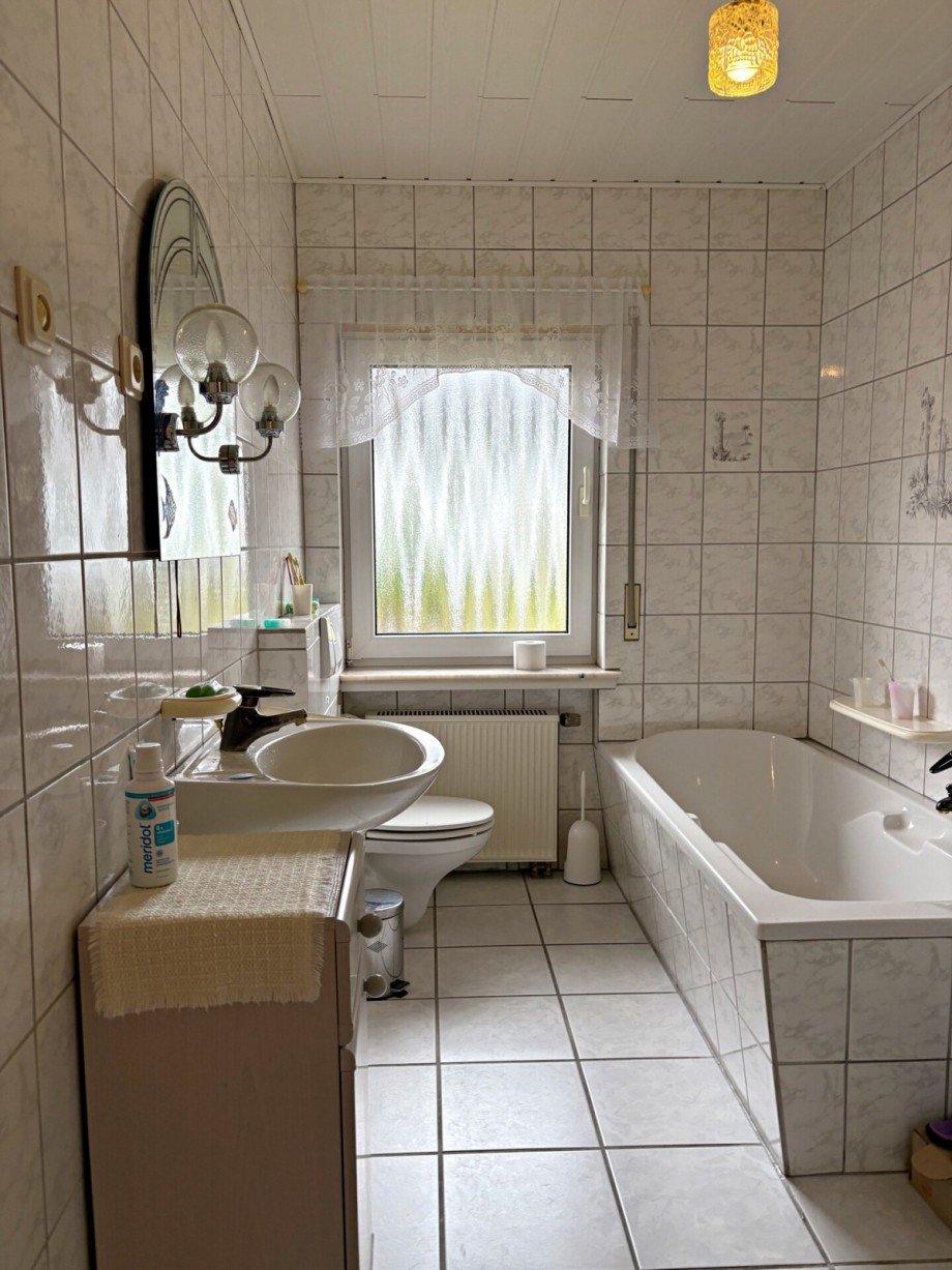 Badezimmer EG Einfamilienhaus Wiehl